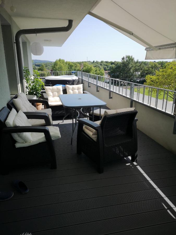 Silver Gray Appartment Балатонлеле Екстериор снимка